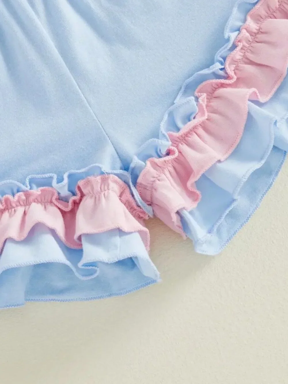 Girl's Blue & Pink Princess Carriage Short Set